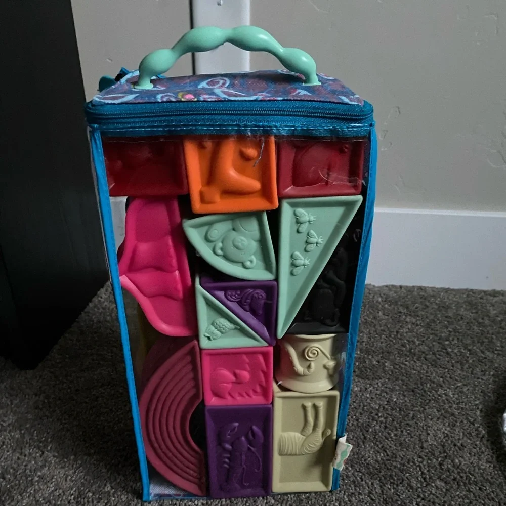 Squeeze building blocks